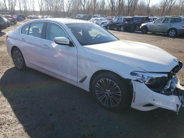 WBAJE7C55KW****** - 2019 BMW 540 XI WHITE photo 4