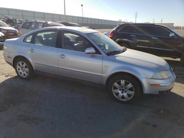 WVWRH63B32P185140 - 2002 VOLKSWAGEN PASSAT GLX Gümüş foto 4