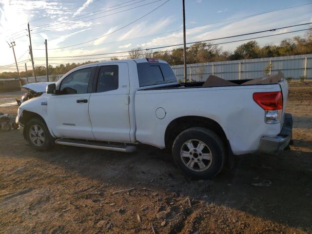 5TFRV54117X010921 - 2007 TOYOTA TUNDRA DOU WHITE photo 2