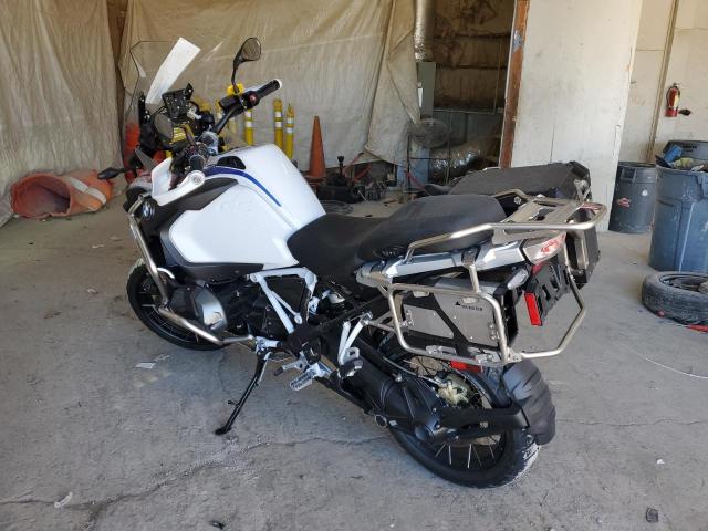 WB10M1302N6G04594 - 2022 BMW R 1250 GS 双色 照片 3