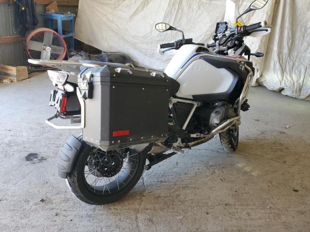 WB10M1302N6G04594 - 2022 BMW R 1250 GS 双色 照片 4