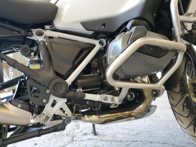 WB10M1302N6G04594 - 2022 BMW R 1250 GS 双色 照片 7