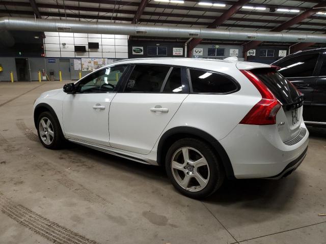 YV4612HK1G1018467 - 2016 VOLVO V60 CROSS WHITE photo 2