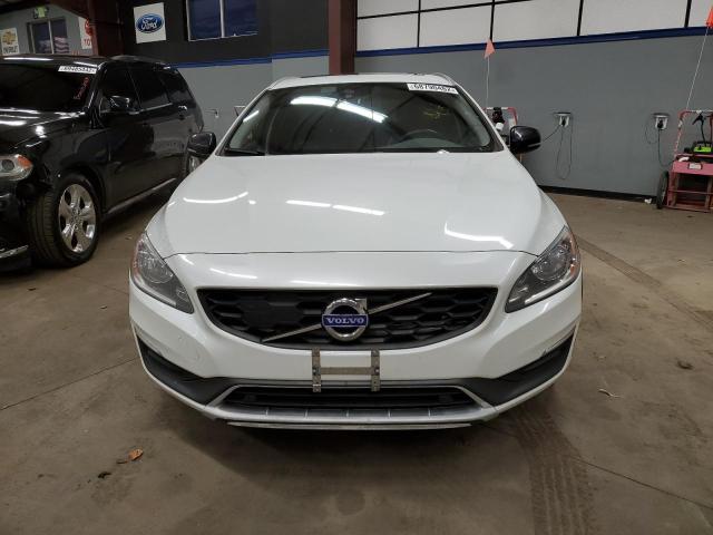 YV4612HK1G1018467 - 2016 VOLVO V60 CROSS WHITE photo 5