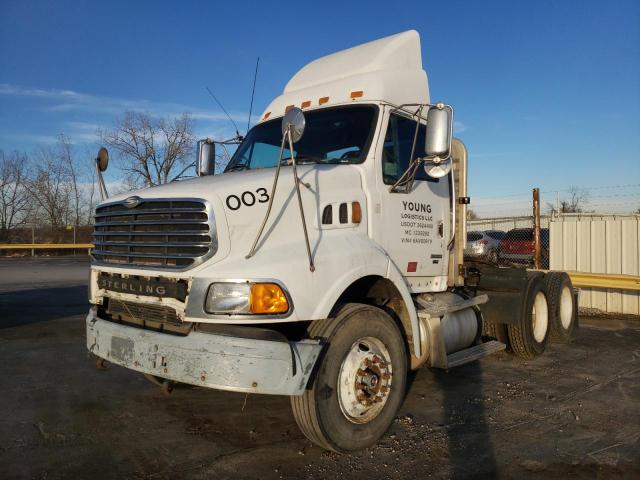 2FWJA3AV66AV60919 - 2006 STERLING TRUCK AT 9500 WHITE photo 2