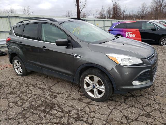 1FMCU9G9XGUA28137 - 2016 FORD ESCAPE SE GRAY photo 4