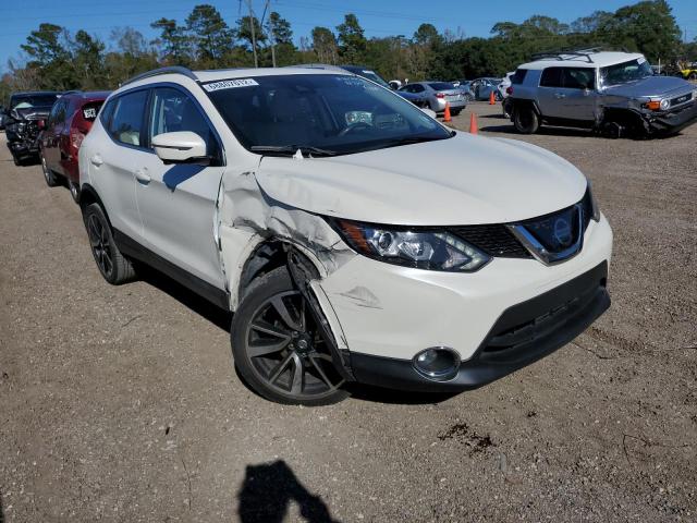 JN1BJ1CP8JW161363 - 2018 NISSAN ROGUE WHITE photo 4