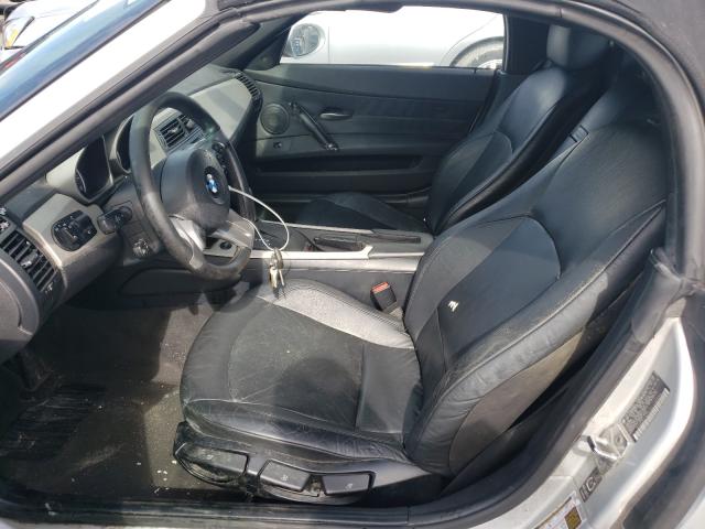 4USBT53525LU10996 - 2005 BMW Z4 3.0 SILVER photo 5