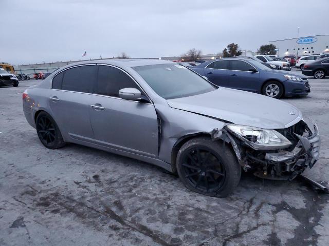 KMHGC4DF4BU116403 - 2011 HYUNDAI GENESIS 4. SILVER photo 4