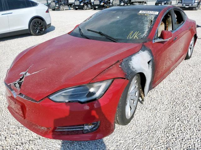 5YJSA1E25JF283035 - 2018 TESLA MODEL S Qırmızı foto 2