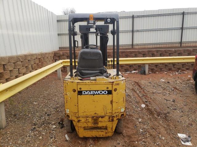 12132022 - 2010 DAEWOO FORKLIFT YELLOW photo 10