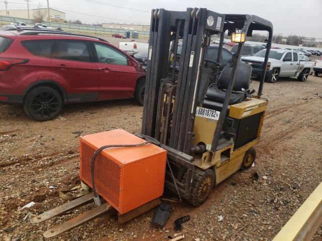 12132022 - 2010 DAEWOO FORKLIFT YELLOW photo 2