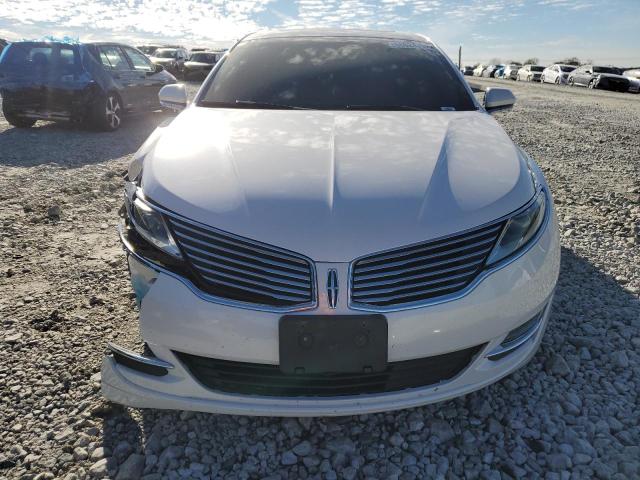 3LN6L2LU1GR606683 - 2016 LINCOLN MKZ HYBRID WHITE photo 5