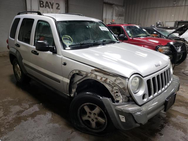 1J4GL48K35W530187 - 2005 JEEP LIBERTY SP SILVER photo 4