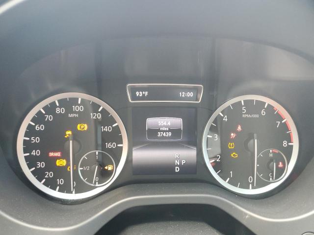 SJKCH5CP8JA044154 - 2018 INFINITI QX30 BASE RED photo 9