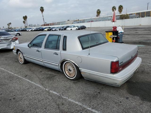 1LNLM83W4NY617602 - 1992 LINCOLN TOWN CAR C GRAY photo 2