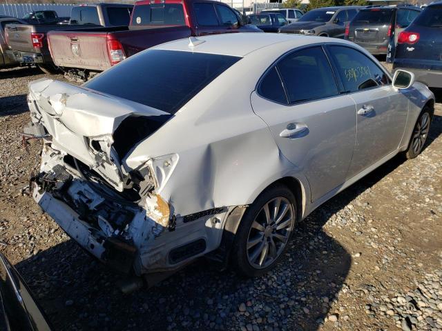 JTHCK262882026131 - 2008 LEXUS IS 250 WHITE photo 4