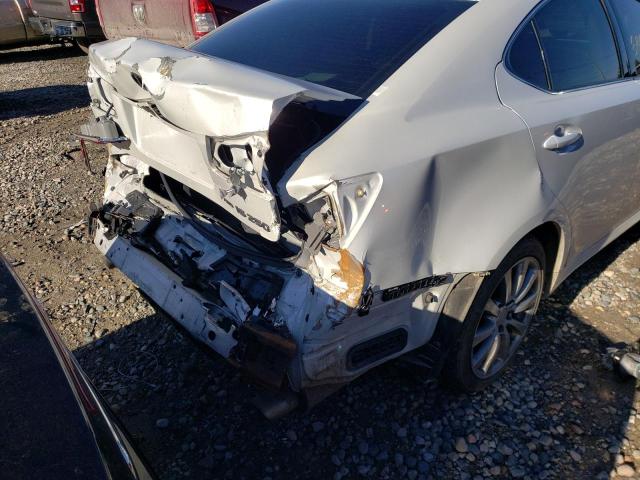 JTHCK262882026131 - 2008 LEXUS IS 250 WHITE photo 9