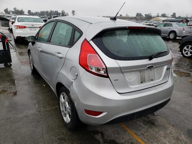 3FADP4EJ5FM211602 - 2015 FORD FIESTA SE SILVER photo 2