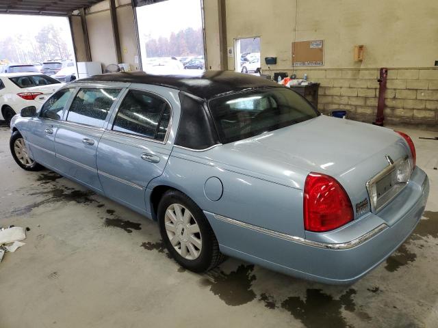 1L1FM81W84Y646990 - 2004 LINCOLN TOWN CAR E BLUE photo 2