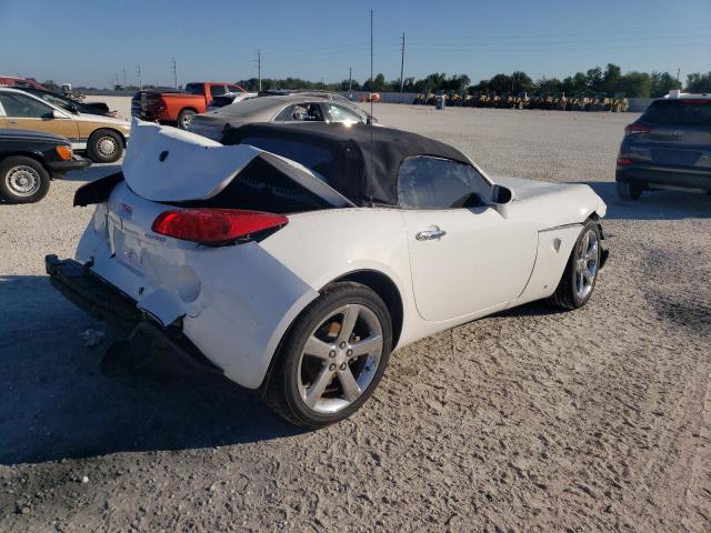 1G2MB35B87Y114710 - 2007 PONTIAC SOLSTICE WHITE photo 3