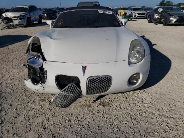 1G2MB35B87Y114710 - 2007 PONTIAC SOLSTICE WHITE photo 5