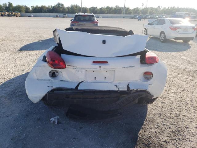 1G2MB35B87Y114710 - 2007 PONTIAC SOLSTICE WHITE photo 6