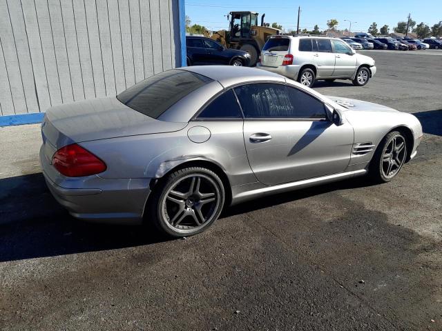 WDBSK75F05F094487 - 2005 MERCEDES-BENZ SL 500 GRAY photo 3