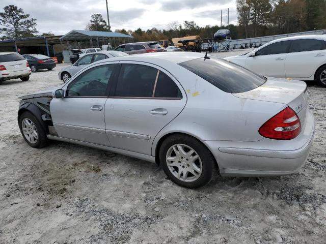 WDBUF65J84A546399 - 2004 MERCEDES-BENZ E 320 SILVER photo 2