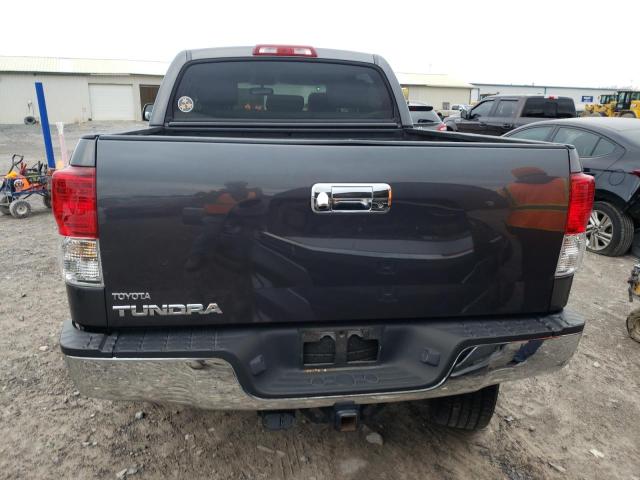 5TFEY5F16CX128945 - 2012 TOYOTA TUNDRA CRE GRAY photo 6