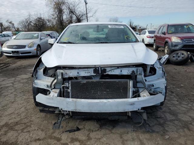 1G11C5SA1DF358962 - 2013 CHEVROLET MALIBU 1LT Ақ фото 5