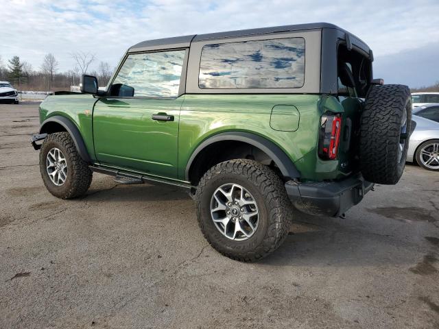 1FMDE5CH5NLA70824 - 2022 FORD BRONCO BAS GREEN photo 2