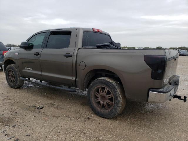 5TFEY5F10BX104168 - 2011 TOYOTA TUNDRA CRE BROWN photo 2