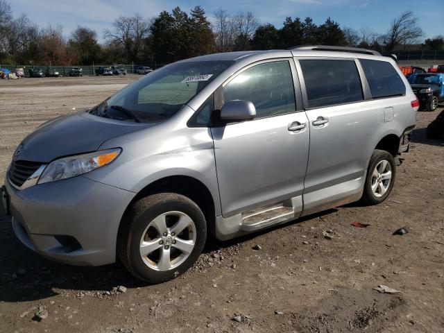 5TDKK3DC6ES484947 - 2014 TOYOTA SIENNA LE SILVER photo 1