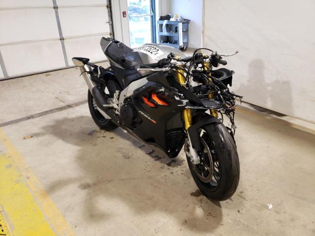 ZD4KYUA06MS000283 - 2021 APRILIA RSV4 1100 SILVER photo 1