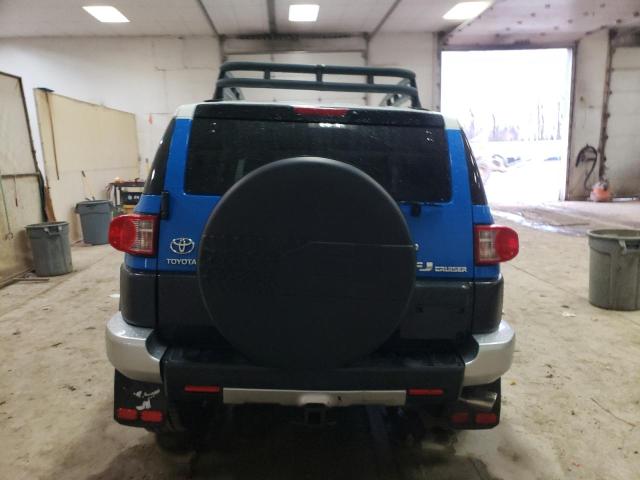 JTEBU11F270042410 - 2007 TOYOTA FJ CRUISER BLUE photo 6