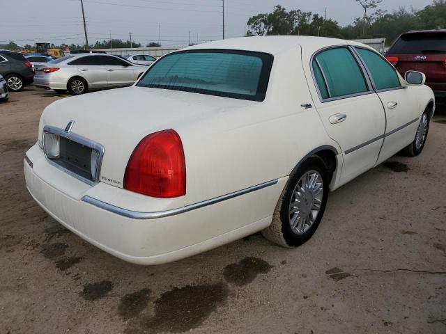 1LNHM82VX7Y615225 - 2007 LINCOLN TOWN CAR S WHITE photo 3