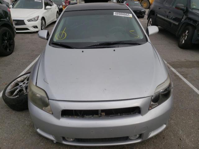 JTKDE167850029498 - 2005 TOYOTA SCION TC SILVER photo 5