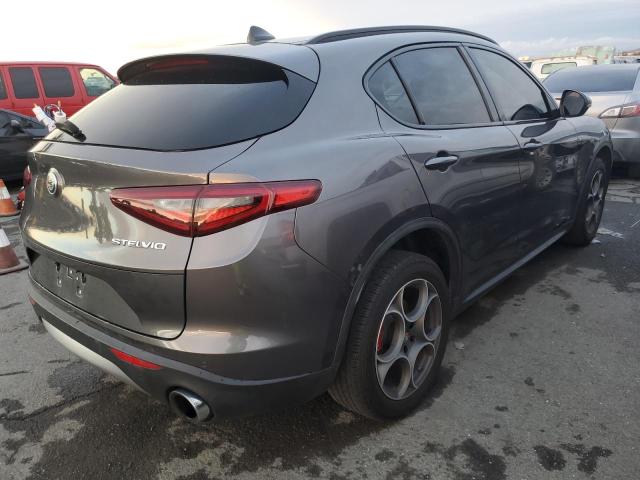 ZASFAKPN1J7B60828 - 2018 ALFA ROMEO STELVIO SP GRAY photo 3