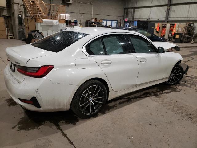 WBA5R7C56KAJ84821 - 2019 BMW 330XI WHITE photo 3