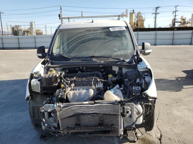 ZFBERFAT0F6A42512 - 2015 RAM PROMASTER WHITE photo 5