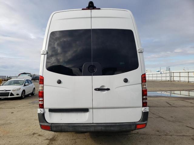 WDZPE8CCXFP135121 - 2015 MERCEDES-BENZ SPRINTER 2 WHITE photo 6