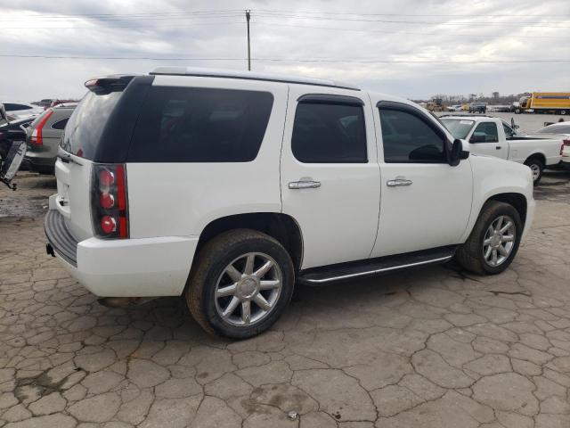 1GKFK638X8J128409 - 2008 GMC YUKON DENA WHITE photo 3