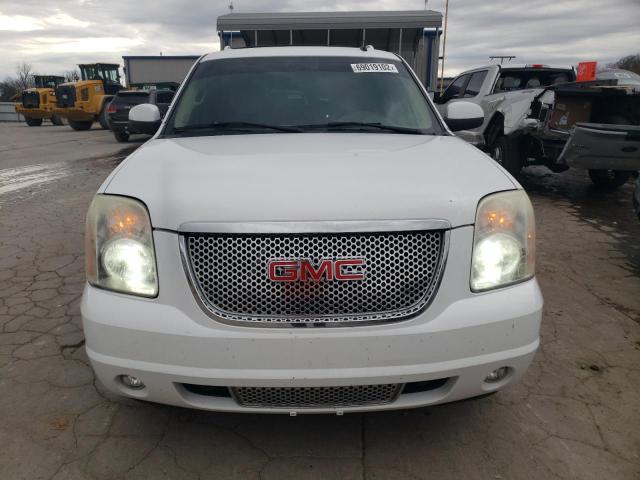 1GKFK638X8J128409 - 2008 GMC YUKON DENA WHITE photo 5