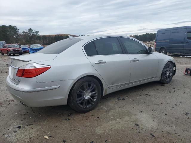 KMHGC4DF0BU120593 - 2011 HYUNDAI GENESIS 4. SILVER photo 3