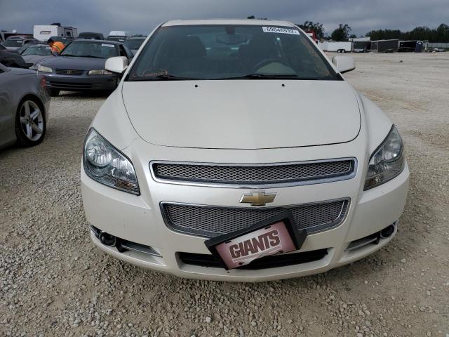 1G1ZE5EB6AF101437 - 2010 CHEVROLET MALIBU LTZ თეთრი ფოტო 5