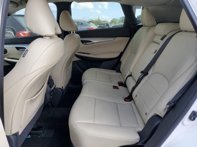 3PCAJ5BA2MF107109 - 2021 INFINITI QX50 LUXE WHITE photo 11