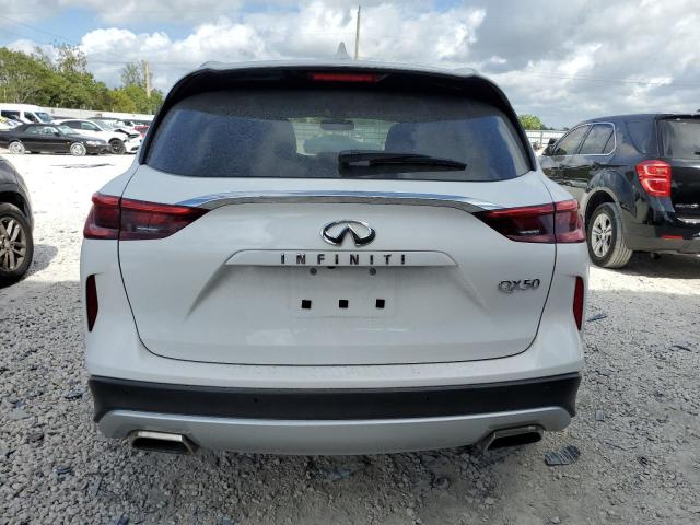 3PCAJ5BA2MF107109 - 2021 INFINITI QX50 LUXE WHITE photo 6