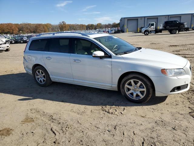 YV1982BW2A1149996 - 2010 VOLVO V70 3.2 WHITE photo 4