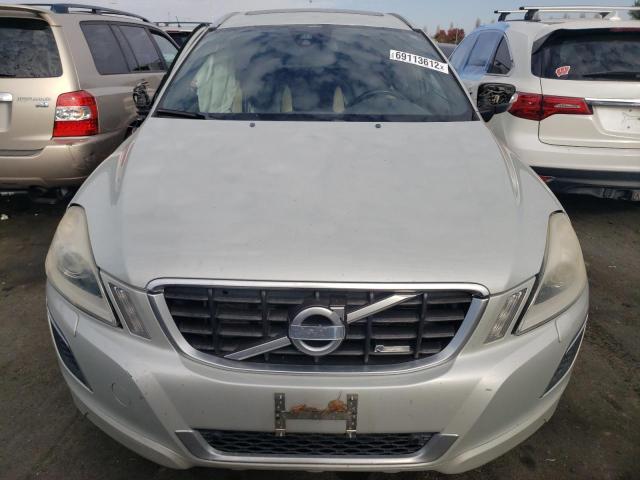 YV4902DZ3D2390871 - 2013 VOLVO XC60 T6 SILVER photo 5